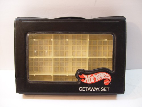 Hot wheels 1083 getaway carry - hot,
